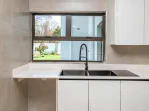 5 Bedroom House to Rent in Glen Lorne