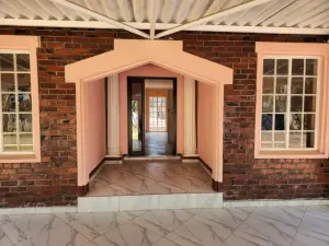 Commercial Property to Rent in Newlands
