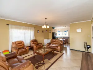 Townhouse/Complex/Cluster to Rent in Prospect
