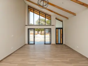 3 Bedroom Cottage/Garden Flat to Rent in Marlborough