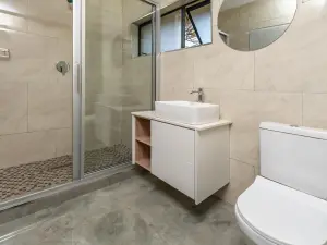 3 Bedroom Cottage/Garden Flat to Rent in Marlborough