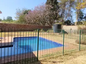 4 Bedroom House to Rent in Alexandra Park