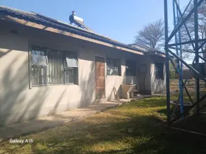 3 Bedroom Cottage/Garden Flat to Rent in Gletwin Park