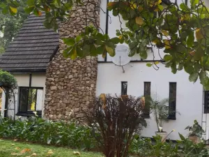 4 Bedroom House to Rent in Upper Hillside
