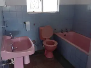 2 Bedroom House to Rent in Greendale