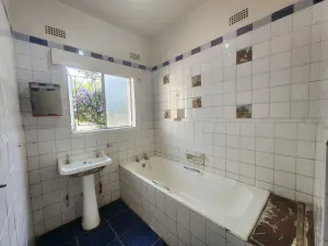 4 Bedroom House to Rent in Hillside