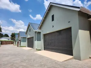 Flat/Apartment to Rent in Borrowdale West