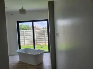 Flat/Apartment to Rent in Borrowdale West