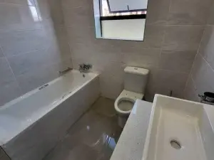 Townhouse/Complex/Cluster to Rent in Fairview