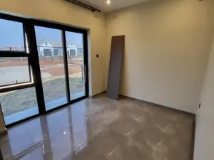 Townhouse/Complex/Cluster to Rent in Fairview