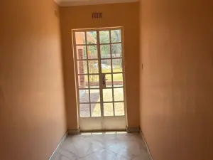 Commercial Property to Rent in Newlands