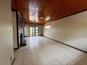 4 Bedroom House to Rent in Glen Lorne