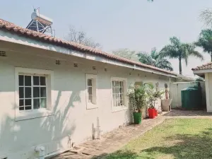 Townhouse/Complex/Cluster to Rent in Newlands