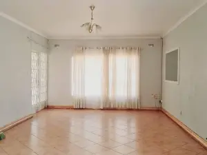 Townhouse/Complex/Cluster to Rent in Newlands