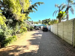 5 Bedroom House to Rent in Alexandra Park