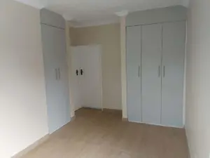 Townhouse/Complex/Cluster to Rent in Newlands