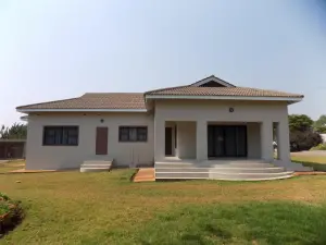 5 Bedroom House to Rent in Quinnington