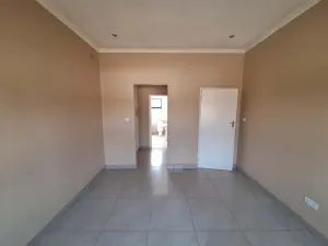 Townhouse/Complex/Cluster to Rent in Greendale North