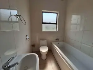 Townhouse/Complex/Cluster to Rent in Greendale North