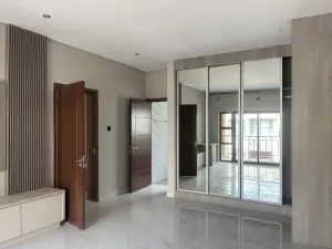 Townhouse/Complex/Cluster to Rent in Ashbrittle