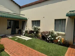 Flat/Apartment to Rent in Borrowdale Brooke