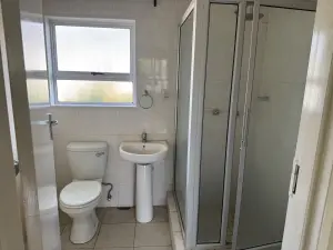 Flat/Apartment to Rent in Greendale North