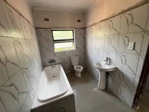 5 Bedroom House to Rent in Shawasha Hills