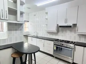 Flat/Apartment to Rent in Avenues