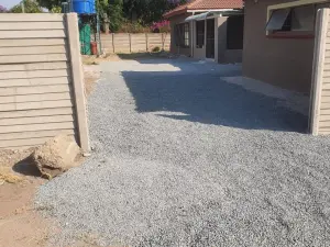 3 Bedroom Cottage/Garden Flat to Rent in Greendale