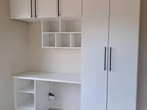 Townhouse/Complex/Cluster to Rent in Newlands