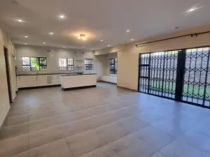 Townhouse/Complex/Cluster to Rent in Newlands