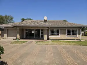 Townhouse/Complex/Cluster for Sale