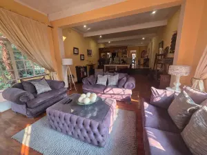 3 Bedroom House to Rent in Greystone Park