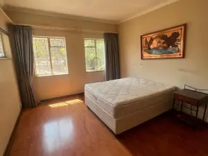 Townhouse/Complex/Cluster to Rent in Avenues