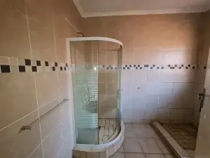Flat/Apartment to Rent in Belvedere