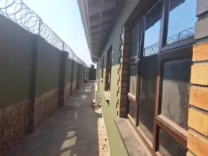 4 Bedroom House to Rent in Budiriro