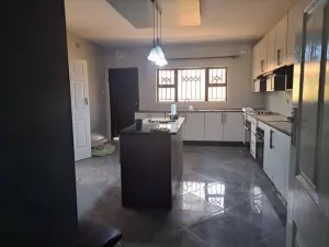 4 Bedroom House to Rent in Budiriro