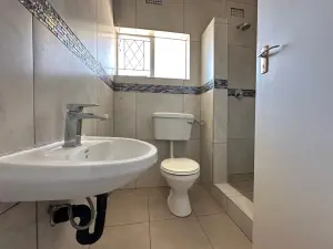 3 Bedroom House to Rent in Greystone Park