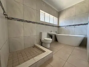 3 Bedroom House to Rent in Greystone Park