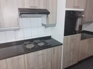 3 Bedroom Cottage/Garden Flat to Rent in Newlands