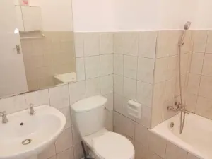 3 Bedroom Cottage/Garden Flat to Rent in Newlands