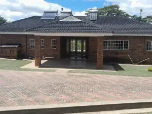 Townhouse/Cluster to Rent in Borrowdale Brooke