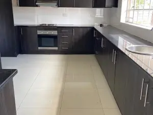 Townhouse/Cluster to Rent in Borrowdale Brooke