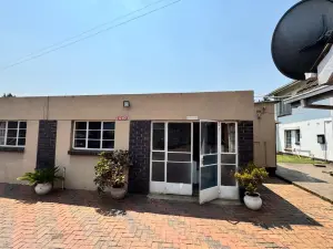 5 Bedroom House to Rent in Borrowdale