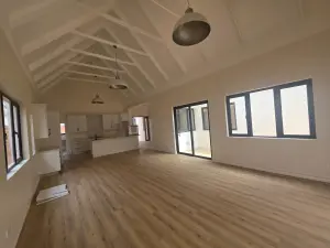 Townhouse/Complex/Cluster to Rent in Pomona