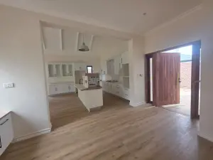 Townhouse/Complex/Cluster to Rent in Pomona