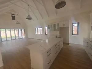 Townhouse/Complex/Cluster to Rent in Pomona