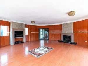 4 Bedroom House to Rent in Gletwin Park