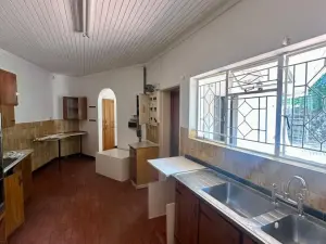 4 Bedroom House to Rent in Greendale North