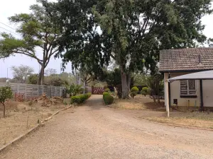 Commercial Property to Rent in Highlands